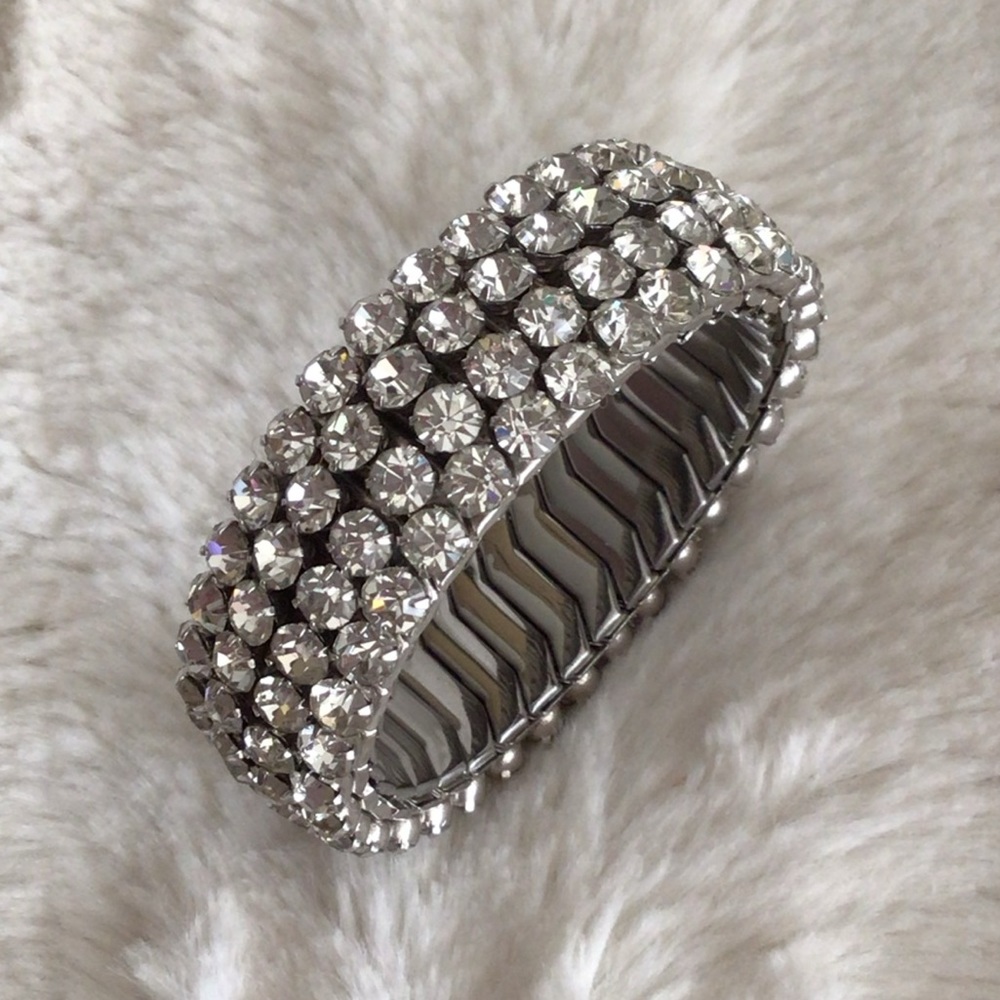 ✨Host Pick ✨ Vintage Expandable Bracelet